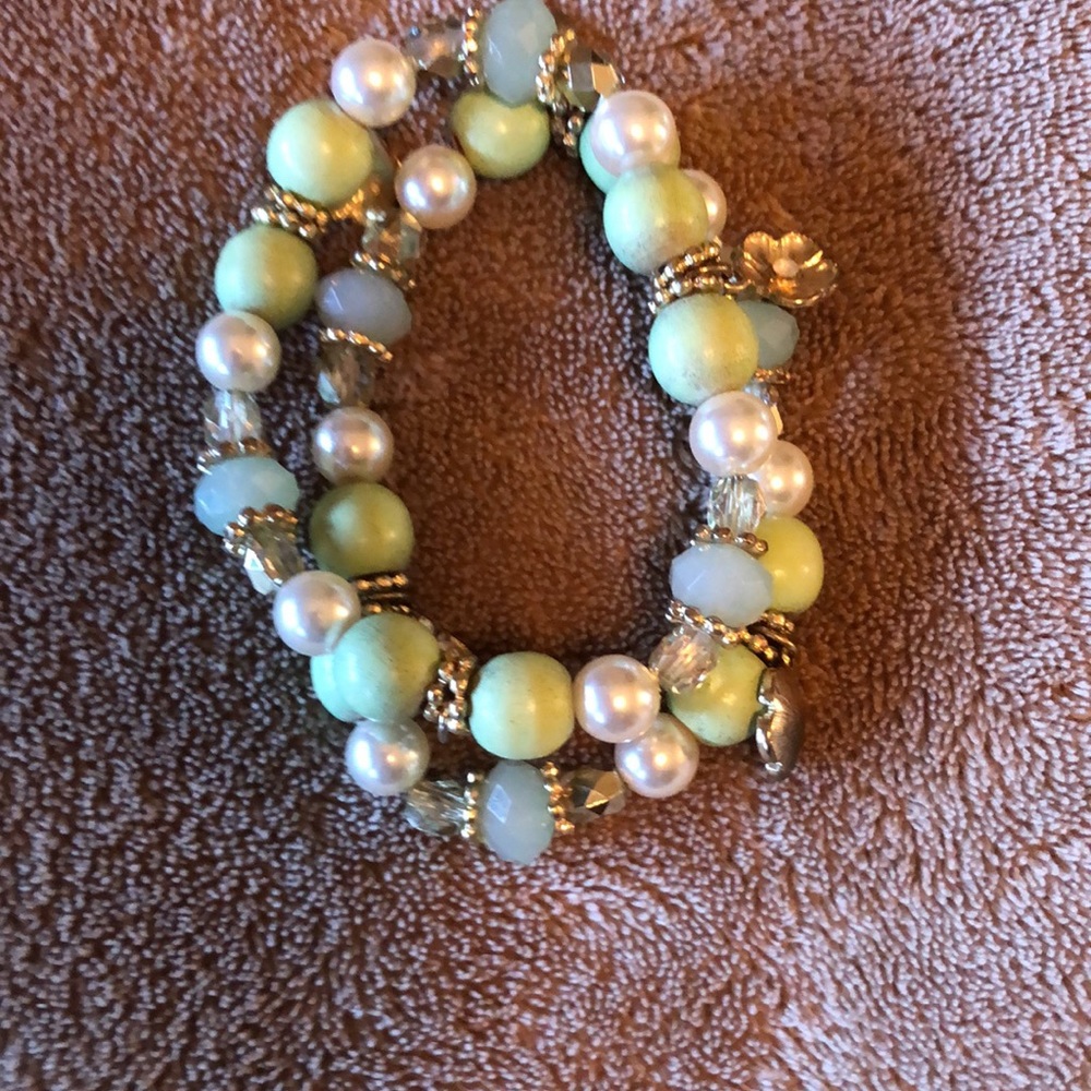 Bracelets - Picture 5 of 13